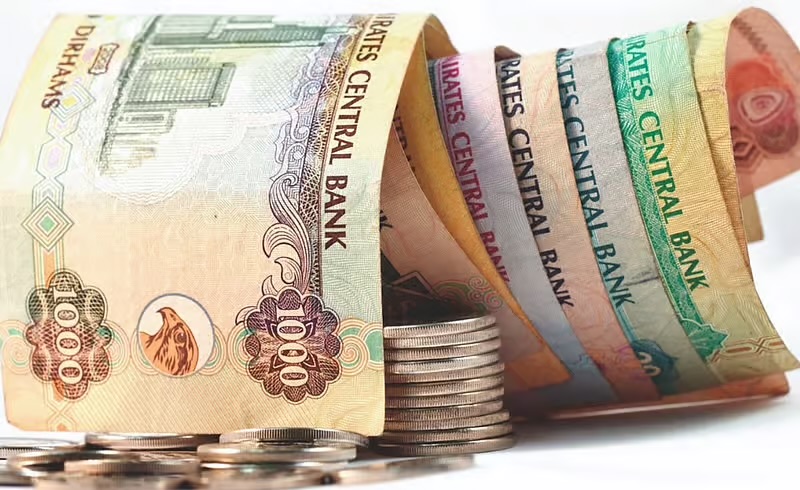 ஜூன் 1 முதல் புதிய விதி: UAE-யில் சம்பள தாமதத்திற்கு அதிரடி தடை!