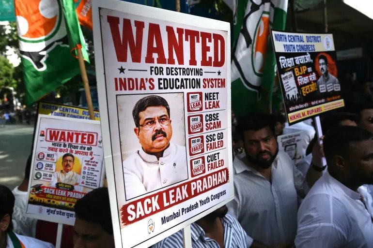 இந்தியக் கல்வி அமைச்சர் தர்மேந்திர பிரதான் ராஜினாமா: NEET-UG சர்ச்சை மற்றும் மாணவர் போராட்டங்களின் பின்னணி 1 img 3163